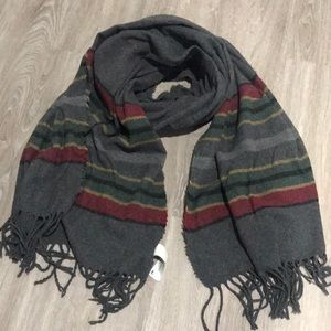 Roots winter scarf